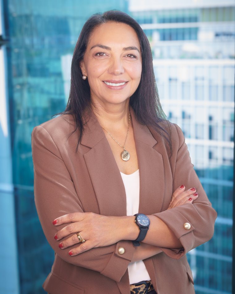 Carmen Luz Martín, Legal de Wivet